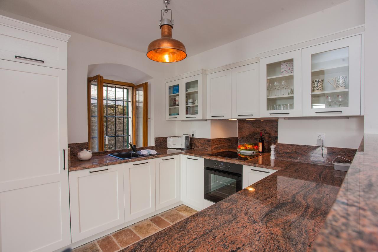 Villa Ruza, Donja Lastva Тиват Екстериор снимка