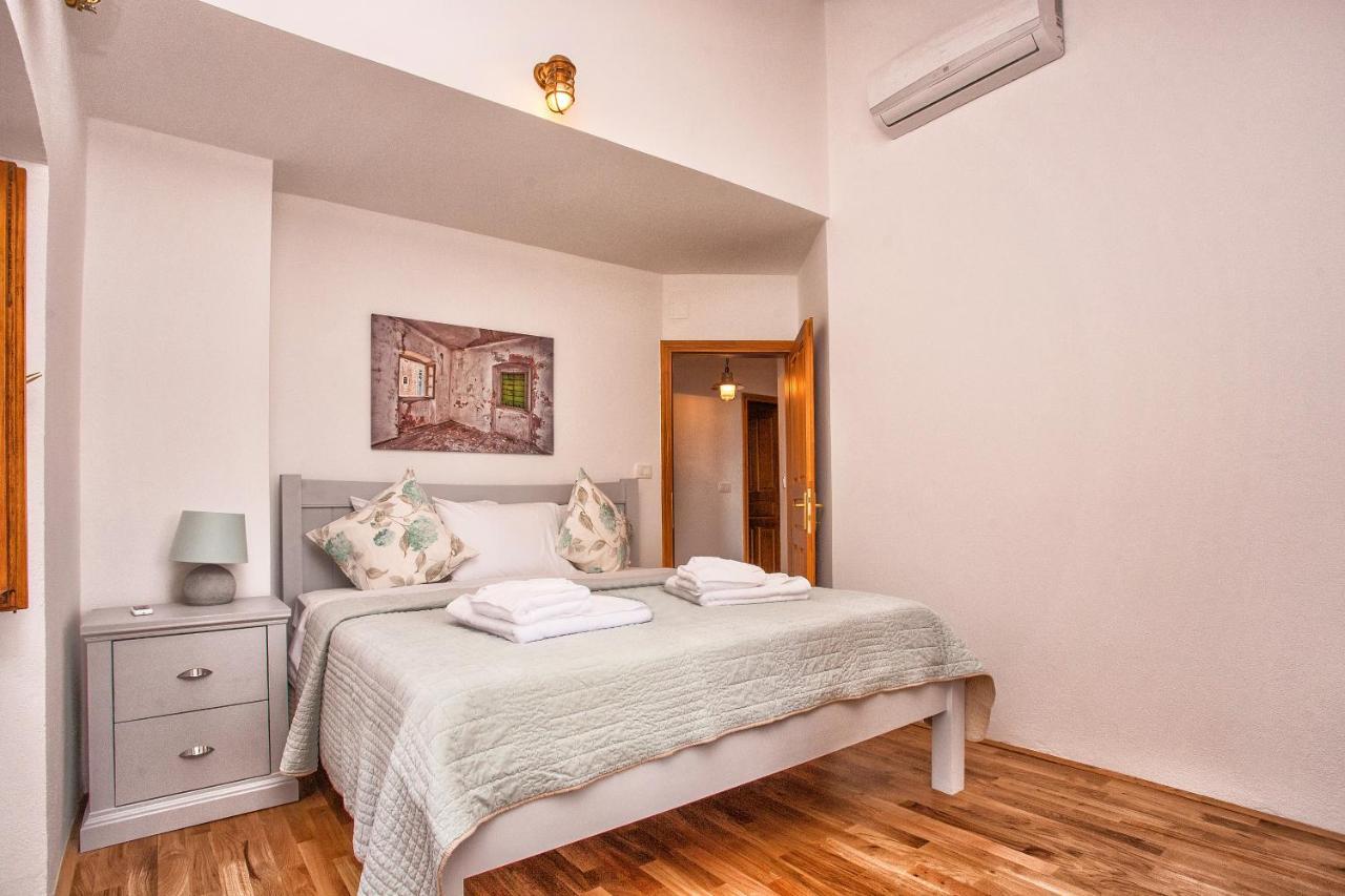 Villa Ruza, Donja Lastva Тиват Стая снимка