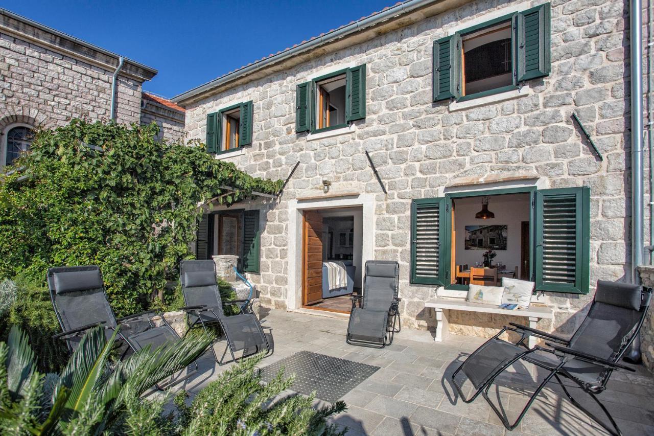 Villa Ruza, Donja Lastva Тиват Екстериор снимка